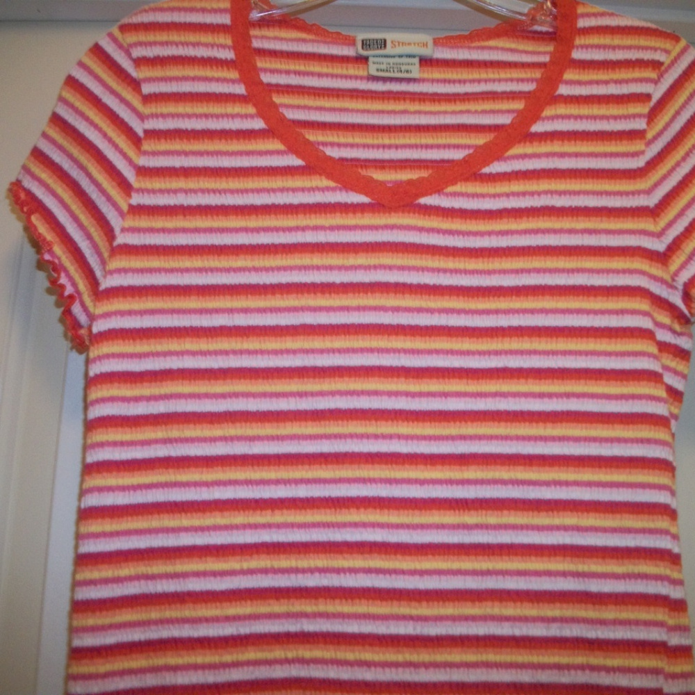 FRENCH STYLED CANDYCORE FADED GLORY TEXTURE SHEERED BRIGHT TEE BLOUSE 4/6 - Picture 4 of 6